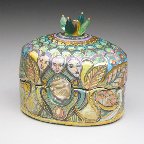 Give a gift that matters: a donation in your friend's name. This gift will purchase one case of flood and spot lights for the gallery.